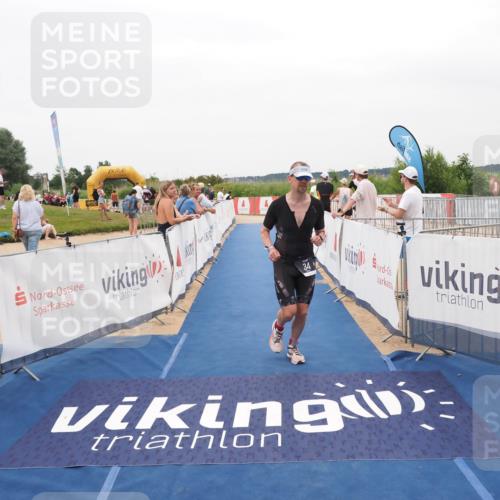 22.06.2025 - Viking Triathlon MichiJ http://msf.ph/oto/8132859 22.06.2025 15:49:54 Ziel 34 meine-sportfotos.de