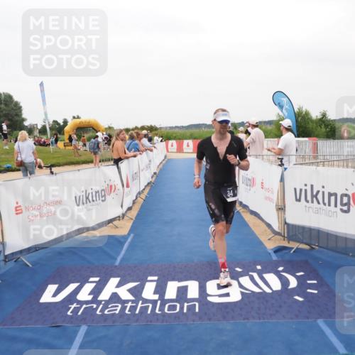 22.06.2025 - Viking Triathlon MichiJ http://msf.ph/oto/8132861 22.06.2025 15:49:54 Ziel 34 meine-sportfotos.de