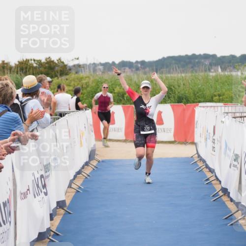 22.06.2025 - Viking Triathlon MichiJ http://msf.ph/oto/8132865 22.06.2025 15:50:30 Ziel 320 meine-sportfotos.de
