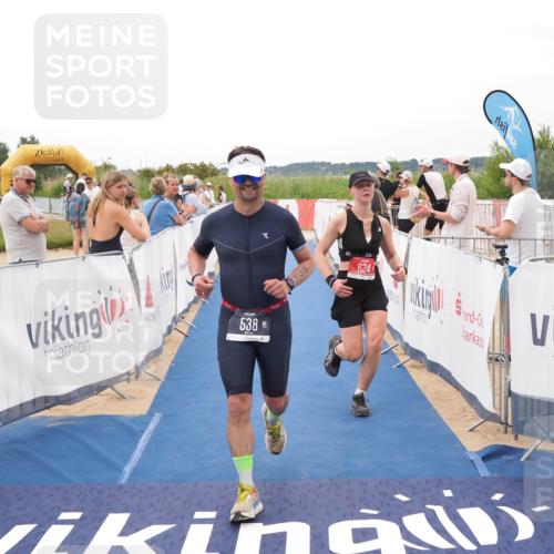 22.06.2025 - Viking Triathlon MichiJ http://msf.ph/oto/8132981 22.06.2025 15:52:03 Ziel 538, 624 meine-sportfotos.de
