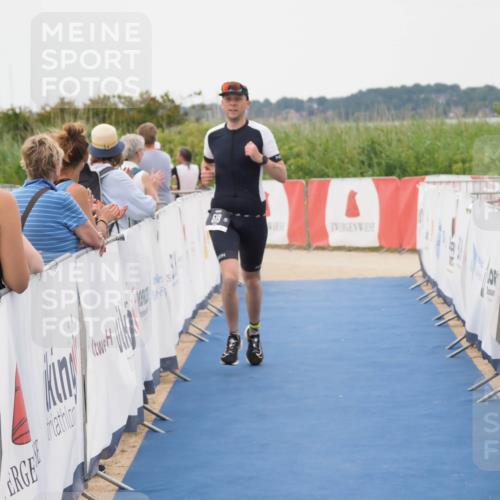 22.06.2025 - Viking Triathlon MichiJ http://msf.ph/oto/8132999 22.06.2025 15:52:26 Ziel 519 meine-sportfotos.de