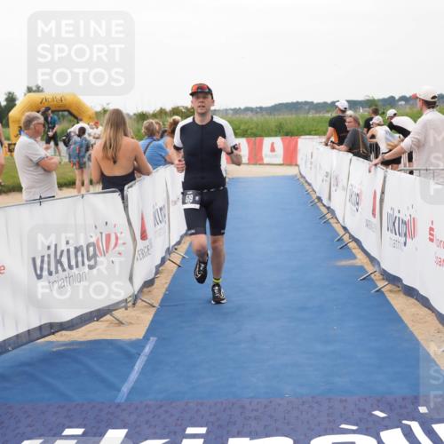 22.06.2025 - Viking Triathlon MichiJ http://msf.ph/oto/8133017 22.06.2025 15:52:28 Ziel 519 meine-sportfotos.de