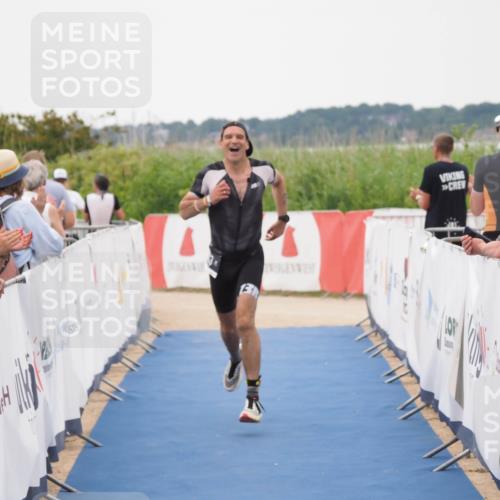 22.06.2025 - Viking Triathlon MichiJ http://msf.ph/oto/8133031 22.06.2025 15:52:49 Ziel 463 meine-sportfotos.de