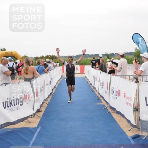 22.06.2025 - Viking Triathlon MichiJ http://msf.ph/oto/8133041 22.06.2025 15:52:50 Ziel 463 meine-sportfotos.de