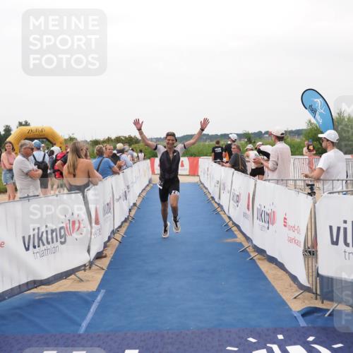 22.06.2025 - Viking Triathlon MichiJ http://msf.ph/oto/8133042 22.06.2025 15:52:50 Ziel 463 meine-sportfotos.de