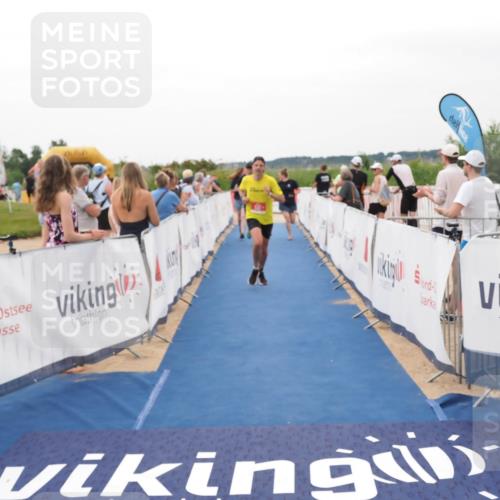 22.06.2025 - Viking Triathlon MichiJ http://msf.ph/oto/8133066 22.06.2025 15:53:36 Ziel 75, 637 meine-sportfotos.de