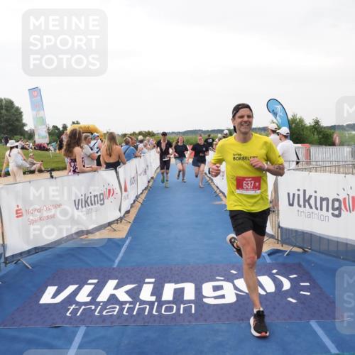 22.06.2025 - Viking Triathlon MichiJ http://msf.ph/oto/8133079 22.06.2025 15:53:38 Ziel 75, 637 meine-sportfotos.de