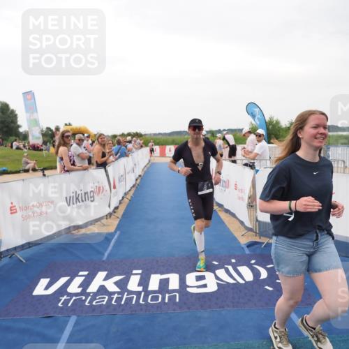 22.06.2025 - Viking Triathlon MichiJ http://msf.ph/oto/8133105 22.06.2025 15:53:41 Ziel 75, 637 meine-sportfotos.de