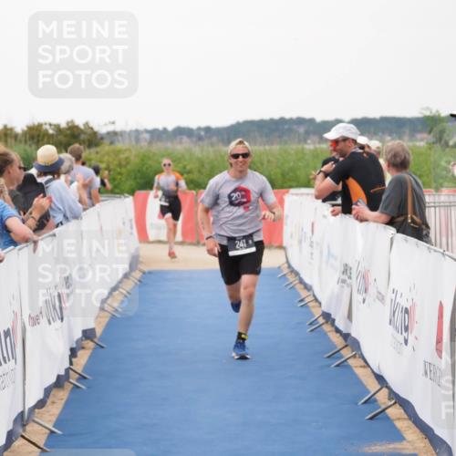 22.06.2025 - Viking Triathlon MichiJ http://msf.ph/oto/8133189 22.06.2025 15:54:16 Ziel 241 meine-sportfotos.de