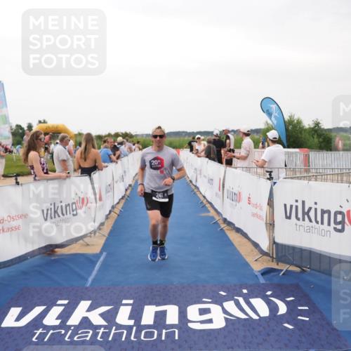 22.06.2025 - Viking Triathlon MichiJ http://msf.ph/oto/8133208 22.06.2025 15:54:18 Ziel 43, 241 meine-sportfotos.de
