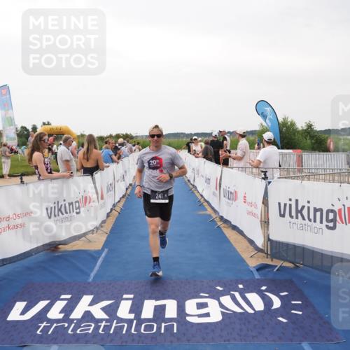22.06.2025 - Viking Triathlon MichiJ http://msf.ph/oto/8133209 22.06.2025 15:54:18 Ziel 43, 241 meine-sportfotos.de