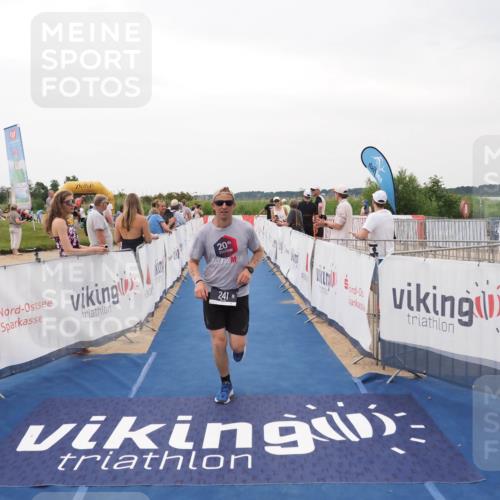22.06.2025 - Viking Triathlon MichiJ http://msf.ph/oto/8133210 22.06.2025 15:54:19 Ziel 43, 241 meine-sportfotos.de