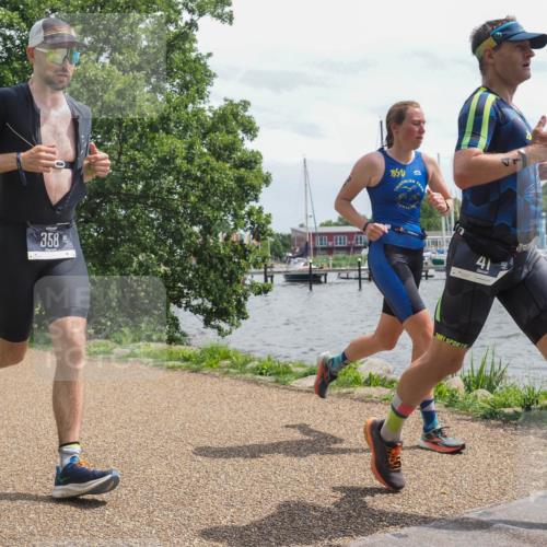 22.06.2025 - Viking Triathlon KatJ http://msf.ph/oto/8133227 22.06.2025 14:04:36 Laufen 41, 72, 313, 358, 366, 383 meine-sportfotos.de