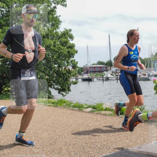 22.06.2025 - Viking Triathlon KatJ http://msf.ph/oto/8133228 22.06.2025 14:04:36 Laufen 41, 72, 313, 358, 366, 383 meine-sportfotos.de