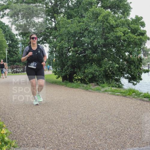 22.06.2025 - Viking Triathlon KatJ http://msf.ph/oto/8133248 22.06.2025 15:45:44 Laufen 319 meine-sportfotos.de