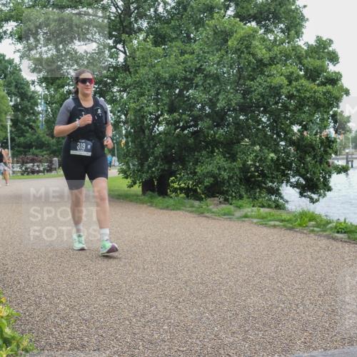 22.06.2025 - Viking Triathlon KatJ http://msf.ph/oto/8133253 22.06.2025 15:45:45 Laufen 319 meine-sportfotos.de