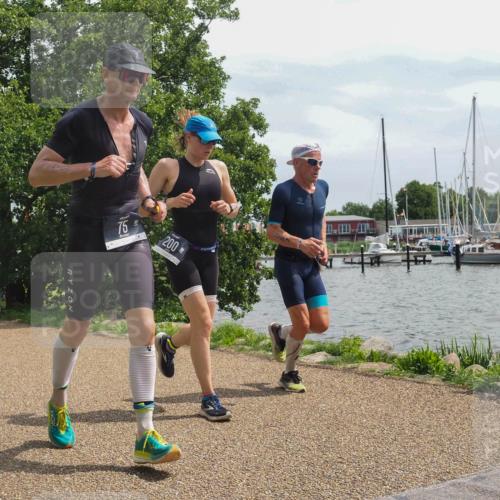 22.06.2025 - Viking Triathlon KatJ http://msf.ph/oto/8133333 22.06.2025 14:05:20 Laufen 75, 200, 375, 397, 495 meine-sportfotos.de