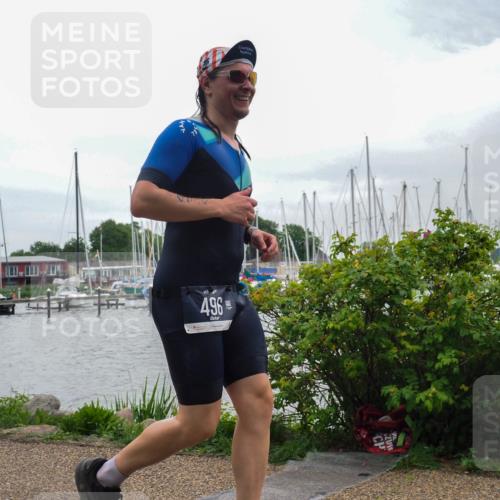 22.06.2025 - Viking Triathlon KatJ http://msf.ph/oto/8133377 22.06.2025 15:46:39 Laufen 496 meine-sportfotos.de