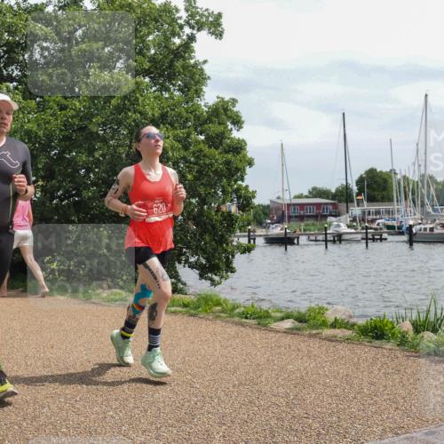22.06.2025 - Viking Triathlon KatJ http://msf.ph/oto/8133387 22.06.2025 14:05:45 Laufen 61, 444, 552, 618, 620 meine-sportfotos.de