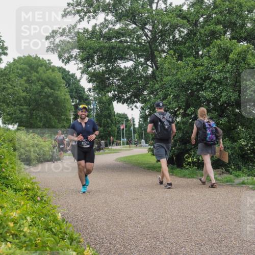 22.06.2025 - Viking Triathlon KatJ http://msf.ph/oto/8133728 22.06.2025 15:50:29 Laufen 402 meine-sportfotos.de