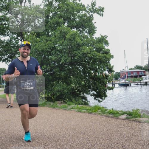 22.06.2025 - Viking Triathlon KatJ http://msf.ph/oto/8133776 22.06.2025 15:50:30 Laufen 402 meine-sportfotos.de