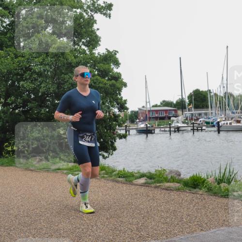 22.06.2025 - Viking Triathlon KatJ http://msf.ph/oto/8133836 22.06.2025 15:50:54 Laufen 244 meine-sportfotos.de