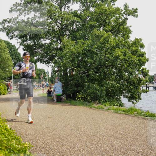 22.06.2025 - Viking Triathlon KatJ http://msf.ph/oto/8133863 22.06.2025 14:07:40 Laufen 269 meine-sportfotos.de