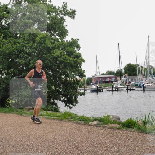 22.06.2025 - Viking Triathlon KatJ http://msf.ph/oto/8133864 22.06.2025 15:51:18 Laufen 267 meine-sportfotos.de
