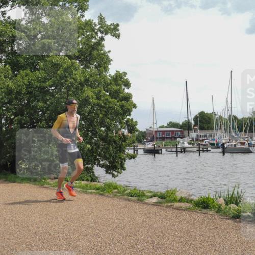22.06.2025 - Viking Triathlon KatJ http://msf.ph/oto/8133890 22.06.2025 14:07:48 Laufen 91 meine-sportfotos.de