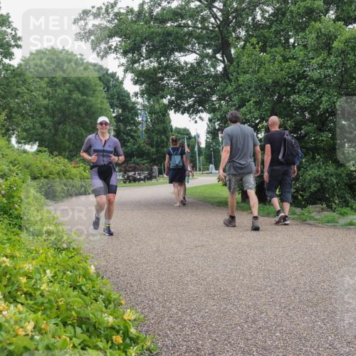22.06.2025 - Viking Triathlon KatJ http://msf.ph/oto/8133998 22.06.2025 15:54:35 Laufen 441 meine-sportfotos.de