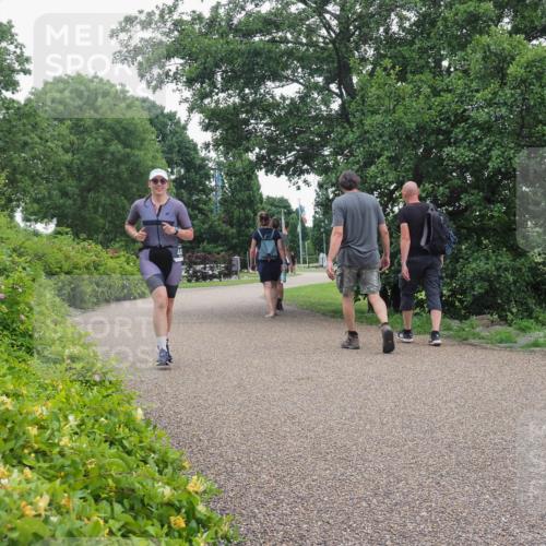 22.06.2025 - Viking Triathlon KatJ http://msf.ph/oto/8134002 22.06.2025 15:54:35 Laufen 441 meine-sportfotos.de
