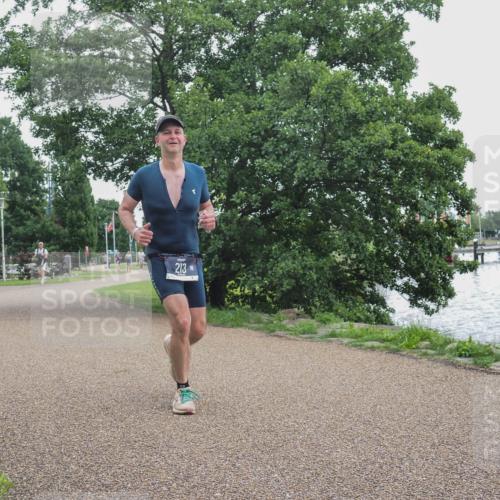 22.06.2025 - Viking Triathlon KatJ http://msf.ph/oto/8134238 22.06.2025 15:57:54 Laufen 213 meine-sportfotos.de