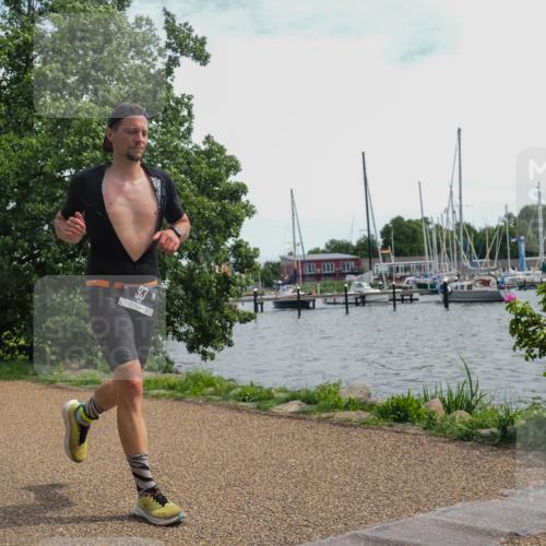 22.06.2025 - Viking Triathlon KatJ http://msf.ph/oto/8134240 22.06.2025 14:10:51 Laufen 93, 292 meine-sportfotos.de