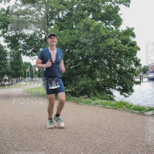 22.06.2025 - Viking Triathlon KatJ http://msf.ph/oto/8134242 22.06.2025 15:57:54 Laufen 213 meine-sportfotos.de