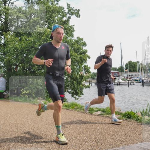 22.06.2025 - Viking Triathlon KatJ http://msf.ph/oto/8134284 22.06.2025 14:11:22 Laufen 87, 527 meine-sportfotos.de