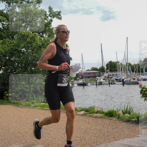 22.06.2025 - Viking Triathlon KatJ http://msf.ph/oto/8134337 22.06.2025 14:11:50 Laufen 267, 494 meine-sportfotos.de