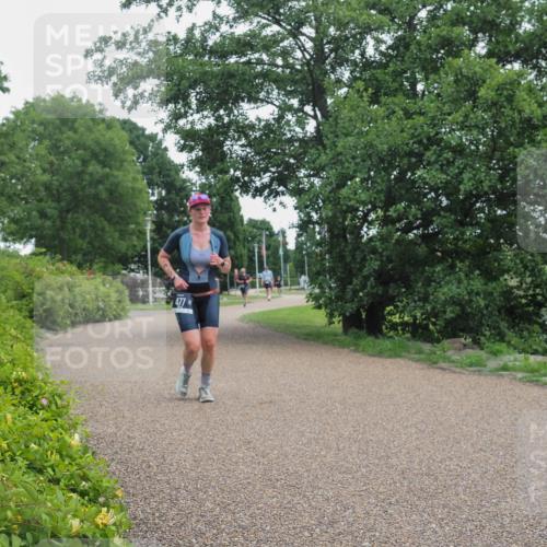 22.06.2025 - Viking Triathlon KatJ http://msf.ph/oto/8134352 22.06.2025 15:58:45 Laufen 477 meine-sportfotos.de