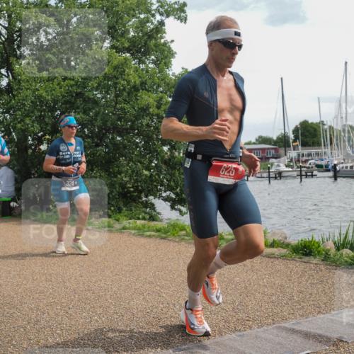 22.06.2025 - Viking Triathlon KatJ http://msf.ph/oto/8134453 22.06.2025 14:12:27 Laufen 65, 324, 361, 625 meine-sportfotos.de