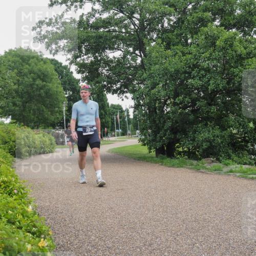 22.06.2025 - Viking Triathlon KatJ http://msf.ph/oto/8134458 22.06.2025 15:59:12 Laufen 357 meine-sportfotos.de
