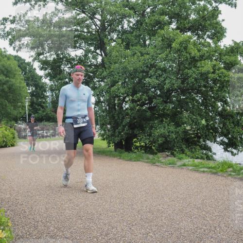22.06.2025 - Viking Triathlon KatJ http://msf.ph/oto/8134483 22.06.2025 15:59:13 Laufen 357 meine-sportfotos.de