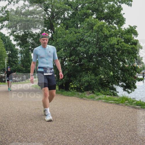 22.06.2025 - Viking Triathlon KatJ http://msf.ph/oto/8134492 22.06.2025 15:59:14 Laufen 357 meine-sportfotos.de