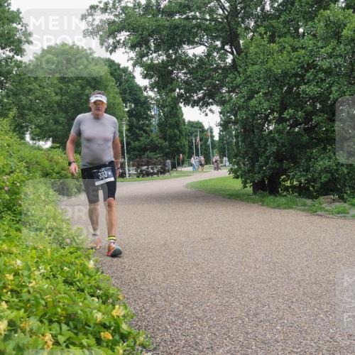 22.06.2025 - Viking Triathlon KatJ http://msf.ph/oto/8134588 22.06.2025 16:00:40 Laufen 333 meine-sportfotos.de