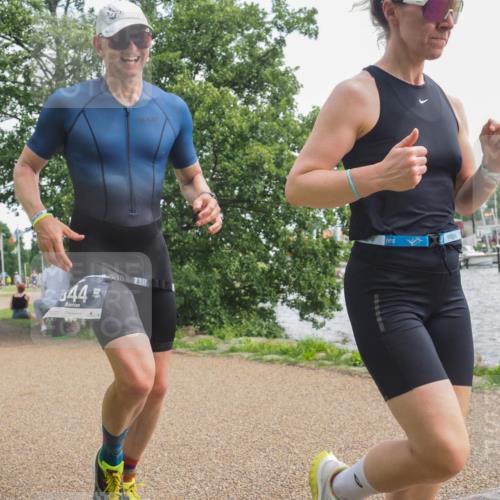 22.06.2025 - Viking Triathlon KatJ http://msf.ph/oto/8134675 22.06.2025 14:13:51 Laufen 344, 548 meine-sportfotos.de