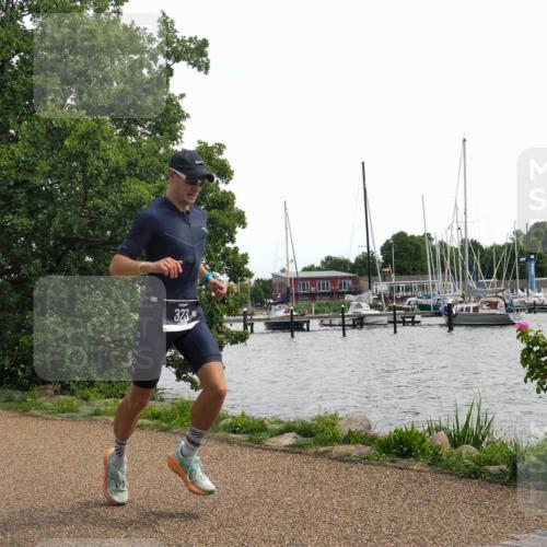 22.06.2025 - Viking Triathlon KatJ http://msf.ph/oto/8134838 22.06.2025 14:15:45 Laufen 323 meine-sportfotos.de