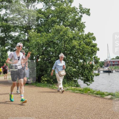 22.06.2025 - Viking Triathlon KatJ http://msf.ph/oto/8134904 22.06.2025 14:16:53 Laufen 34, 128, 182, 546 meine-sportfotos.de