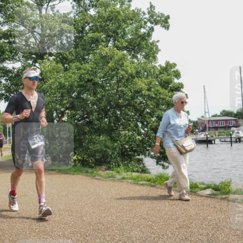 22.06.2025 - Viking Triathlon KatJ http://msf.ph/oto/8134914 22.06.2025 14:16:55 Laufen 34, 182, 546 meine-sportfotos.de