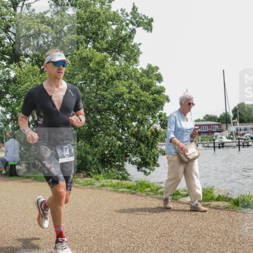 22.06.2025 - Viking Triathlon KatJ http://msf.ph/oto/8134918 22.06.2025 14:16:55 Laufen 34, 182, 546 meine-sportfotos.de