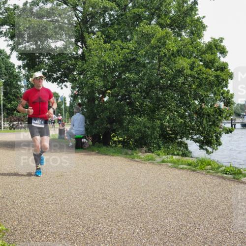 22.06.2025 - Viking Triathlon KatJ http://msf.ph/oto/8134996 22.06.2025 14:17:49 Laufen 482 meine-sportfotos.de
