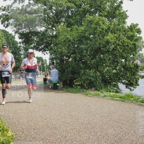 22.06.2025 - Viking Triathlon KatJ http://msf.ph/oto/8135005 22.06.2025 14:17:59 Laufen 242, 329 meine-sportfotos.de