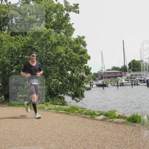 22.06.2025 - Viking Triathlon KatJ http://msf.ph/oto/8135080 22.06.2025 14:18:56 Laufen 311 meine-sportfotos.de